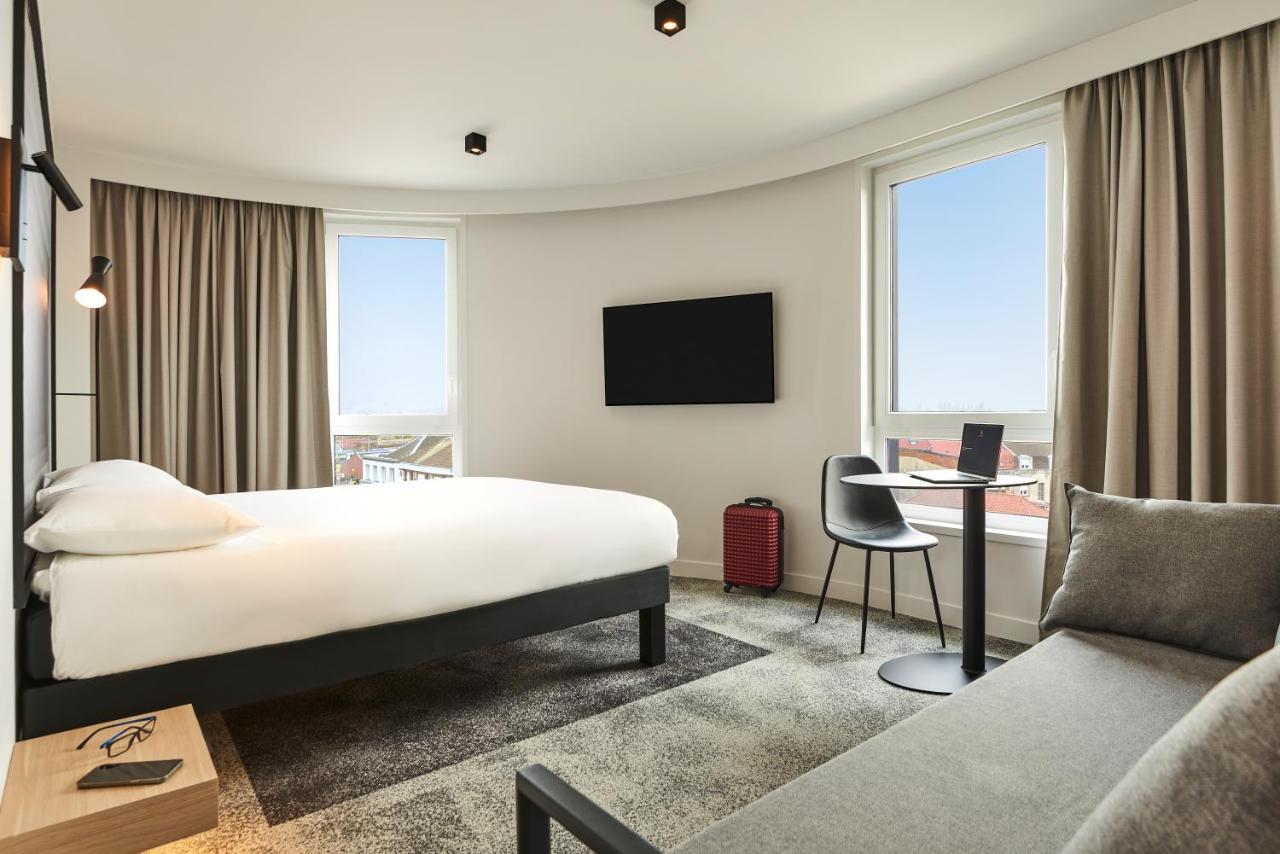 Ibis Bethune Centre Gare Bagian luar foto